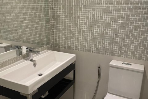 Кондоминиум с 3 спальнями в Ваттхане, Бангкок, Таиланд № 123718 - фото 3