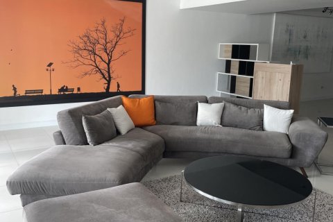 Кондоминиум с 3 спальнями в Ваттхане, Бангкок, Таиланд № 123718 - фото 2