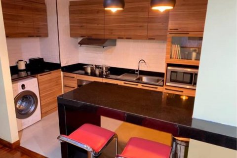 Кондоминиум с 2 спальнями в Ваттхане, Бангкок, Таиланд № 123713 - фото 5