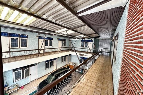 Commercial property in Pattaya, Thailand 1000 sq.m. № 86613 - photo 3