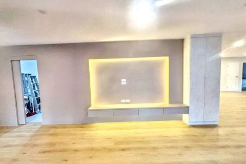 Кондоминиум с 3 спальнями в Бангкоке, Таиланд № 119631 - фото 3