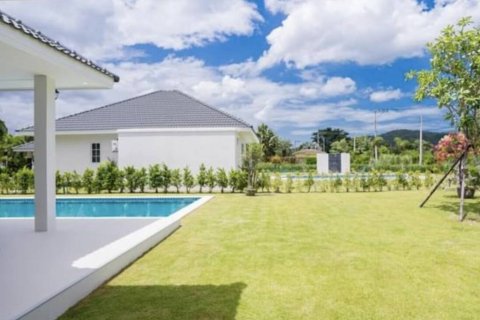 Вилла в Хуа Хине, Таиланд с 2 спальнями  № 86099 - фото 4