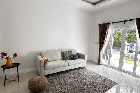 Villa in Pattaya, Thailand 3 bedrooms № 123302 - photo 12