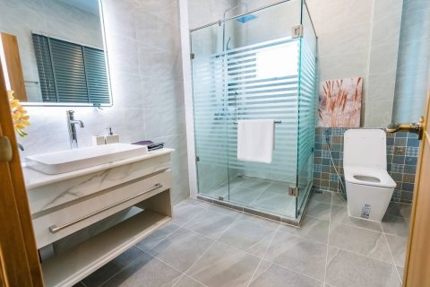 Villa in Pattaya, Thailand 3 bedrooms № 123304 - photo 19