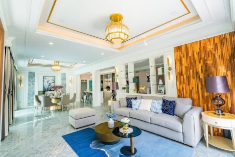 Villa in Pattaya, Thailand 3 bedrooms № 123304 - photo 4