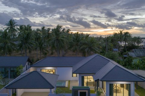 Вилла в Паттайе, Таиланд с 3 спальнями  № 123301 - фото 4