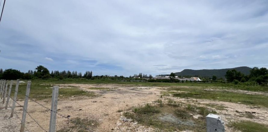 Земельный участок в Банг Саре, Таиланд № 104331