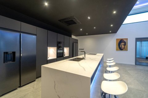 Вилла в Паттайе, Таиланд с 6 спальнями № 124461 - фото 8