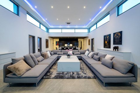 Вилла в Паттайе, Таиланд с 6 спальнями № 124461 - фото 3