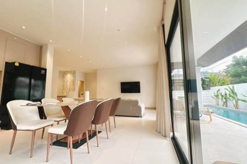 Villa in Bang Tao, Thailand 3 bedrooms № 125773 - photo 5