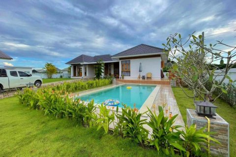 House in Chiang Mai, Thailand 6 bedrooms № 121918 - photo 1