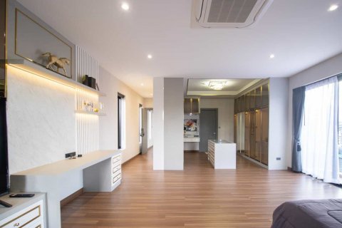 House in Chiang Mai, Thailand 4 bedrooms № 121919 - photo 18