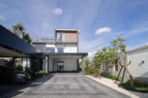 House in Chiang Mai, Thailand 4 bedrooms № 121919 - photo 2