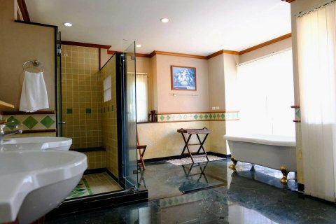 House in Chiang Mai, Thailand 4 bedrooms № 121921 - photo 15