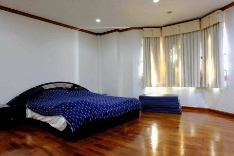House in Chiang Mai, Thailand 4 bedrooms № 121921 - photo 13
