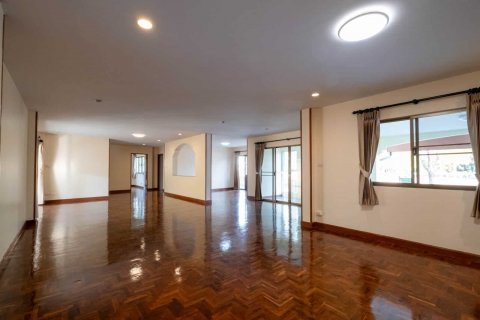 House in Chiang Mai, Thailand 4 bedrooms № 121916 - photo 5