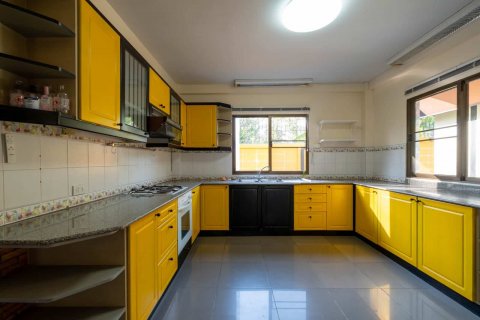 House in Chiang Mai, Thailand 4 bedrooms № 121916 - photo 9