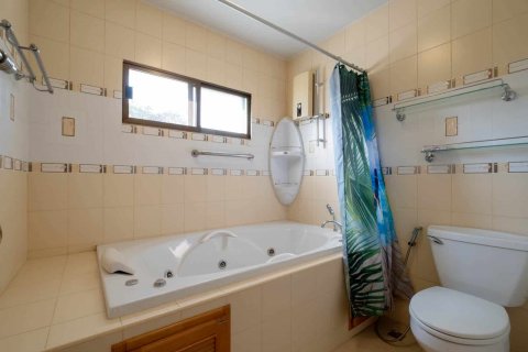 House in Chiang Mai, Thailand 4 bedrooms № 121916 - photo 17
