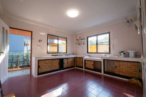 House in Chiang Mai, Thailand 4 bedrooms № 121916 - photo 10