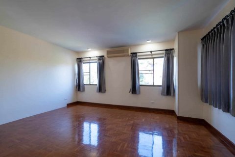 House in Chiang Mai, Thailand 4 bedrooms № 121916 - photo 15