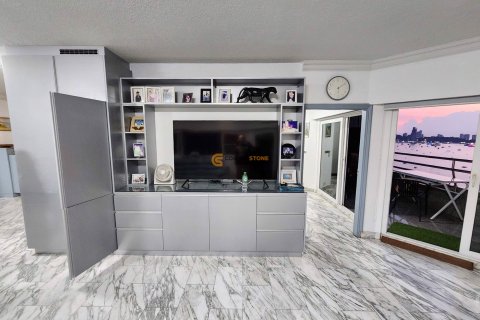 Студия в кондо в Паттайе, Таиланд № 132163 - фото 7