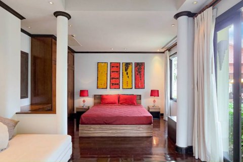 Villa in Bang Tao, Thailand 4 bedrooms № 104404 - photo 8