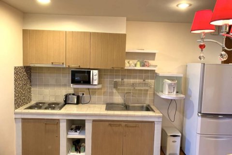 Condo in Hua Hin, Thailand, 2 bedrooms  № 121055 - photo 3