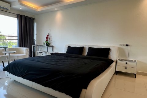 Apartment in Pattaya, Thailand 2 bedrooms № 123360 - photo 11
