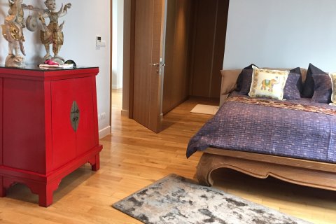 Кондоминиум с 3 спальнями в Бангкоке, Таиланд № 143842 - фото 4