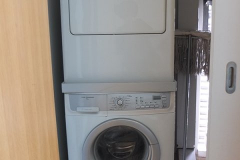 Condo à Bangkok, Thaïlande, 2 chambres  № 143840 - photo 10