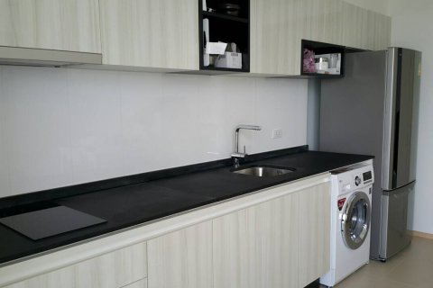 Condo in Bangkok, Thailand, 1 bedroom  № 143843 - photo 6