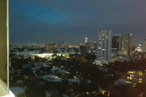 Condo in Bangkok, Thailand, 1 bedroom  № 143843 - photo 13