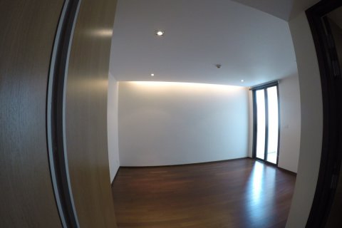 Кондоминиум с 3 спальнями в Бангкоке, Таиланд № 143845 - фото 9