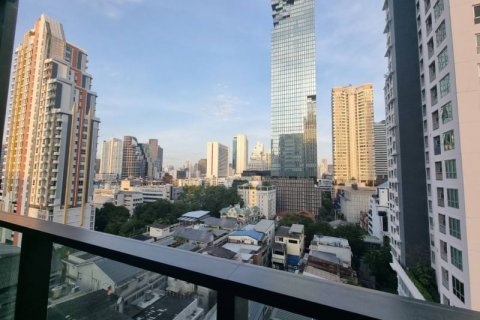 Condo in Bang Rak, Bangkok, Thailand, 2 bedrooms  № 123863 - photo 8