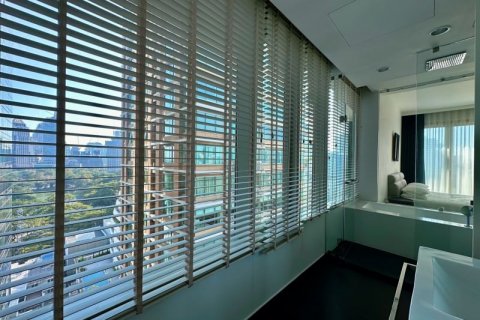 Кондоминиум с 2 спальнями в Патхум Ване, Бангкок, Таиланд № 123866 - фото 5