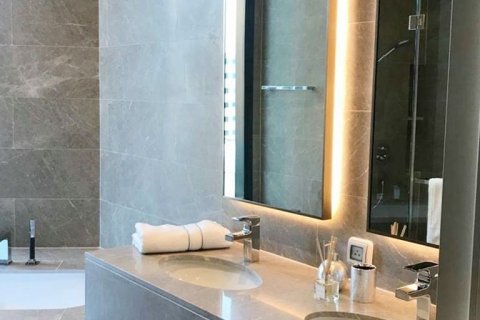 Condo in Watthana, Bangkok, Thailand, 3 bedrooms  № 123861 - photo 9