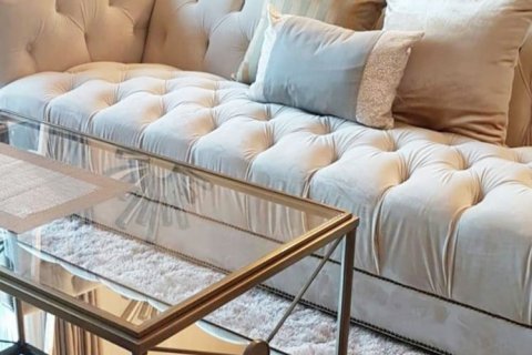 Condo in Watthana, Bangkok, Thailand, 3 bedrooms  № 123861 - photo 2