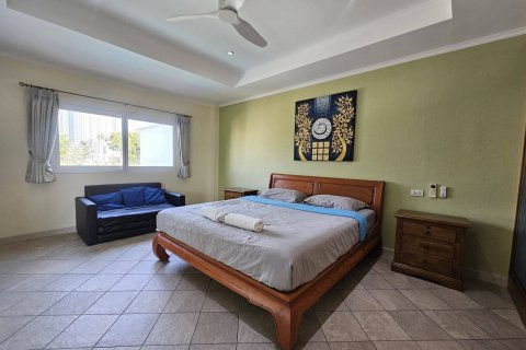 Дом в Паттайе, Таиланд с 5 спальнями  № 130358 - фото 27