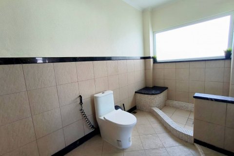 House in Pattaya, Thailand 5 bedrooms № 130358 - photo 29