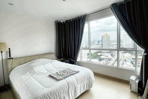 Condo in Bangkok, Thailand, 2 bedrooms  № 86648 - photo 2
