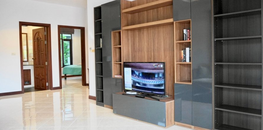 Кондоминиум с 3 спальнями в Хуа Хине, Таиланд № 125471