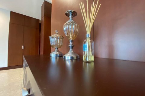 Кондоминиум с 4 спальнями в Патхум Ване, Бангкок, Таиланд № 123878 - фото 13