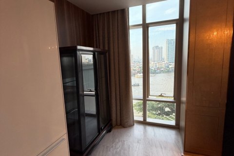Condo in Sathon, Bangkok, Thailand, 3 bedrooms  № 123875 - photo 11
