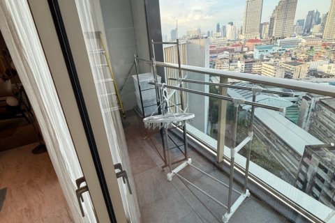 Кондоминиум с 3 спальнями в Сатхоне, Бангкок, Таиланд № 123877 - фото 2