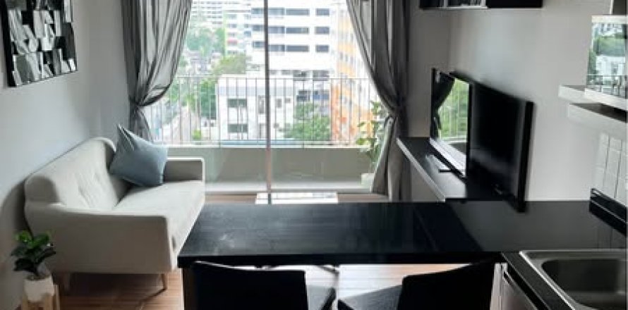 Condo in Khlong Toei, Bangkok, Thailand, 1 bedroom № 123876