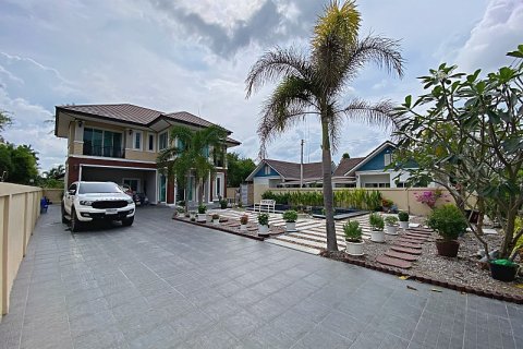 Дом в Хуа Хине, Таиланд с 4 спальнями  № 125239 - фото 2