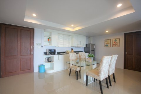 Кондоминиум с 2 спальнями в Хуа Хине, Таиланд № 125240 - фото 4