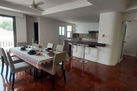 Кондоминиум с 5 спальнями в Сатхоне, Бангкок, Таиланд № 123629 - фото 9