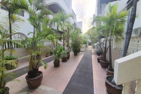 Кондоминиум с 5 спальнями в Сатхоне, Бангкок, Таиланд № 123629 - фото 5