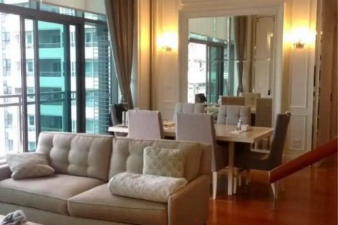 Кондоминиум с 3 спальнями в Клонг Тоэй, Бангкок, Таиланд № 123630 - фото 2